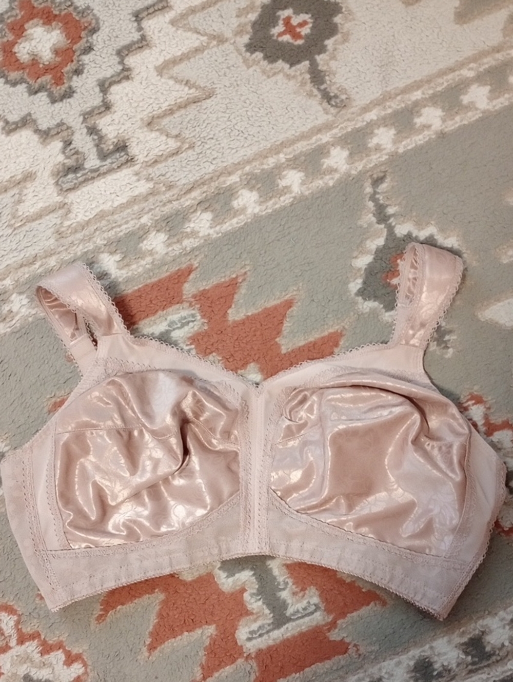 Playtex 18 Hour Soft Satin Full-Coverage Bra in Beige 38DD